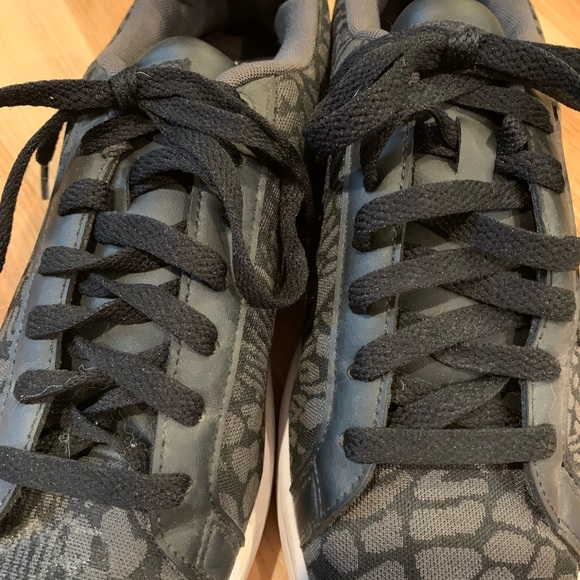 Adidas Sneakers - Picture 5 of 5